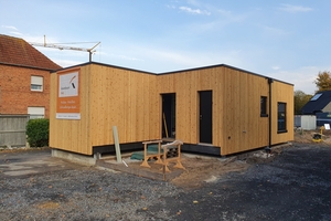  In Harsewinkel im Kreis Gütersloh werden derzeit sechs Tiny-Houses (Minihäuser) mit einer Grundfläche von jeweils 57 m² in Holzständerbauweise errichtet 