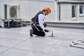 Skylotec Auffanggeraet Scout Dacharbeiten Hoehensicherung