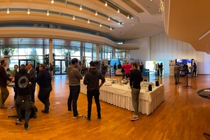  In der Fachausstellung im Foyer des Graf-Zeppelin-Hauses präsentierten die Partner und Förderer des Kongresses ihre Produkte und Systeme zur Absturzsicherheit 
