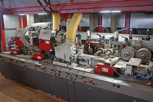  Die Hobel- und Fräsanlage „Powermat 3000“ wurde für Holzbau Binz individuell konfiguriert und mit Werkzeugen von der Firma Leitz ausgestattet 
