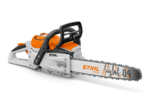  Auf der Messe Dach+Holz 2024 stellt Stihl die Akku-Motorsäge MSA 300 und weitere Motorsägen aus seinem Sortiment vor 