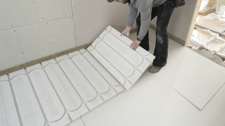 10_Fermacell_Therm_25_Verlegung_2.jpg