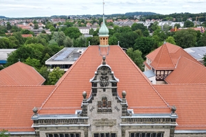  Das sanierte Dach des Gymnasiums Leopoldinum in Detmold im Juni 2024 