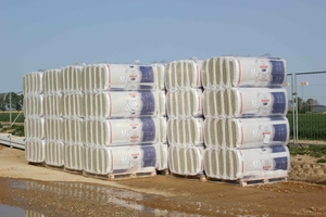  Im Rahmen des Neubauprojekts wurden 11 000 m² „FKP Plus“-Mineralwolldämmplatten an der Fassade des Logistikgebäudes verlegt 