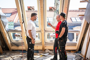  Roto DST sieht sich als verlässlicher Partner für den Fachhandel und Dachhandwerksbetriebe 