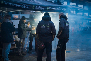  Nach der Arbeit unternahmen die Betriebe zahlreiche Aktivitäten mit den Azubis, vom Bouldern und Kartfahren über den Weihnachtsmarktbesuch bis hin zum Grillen 
