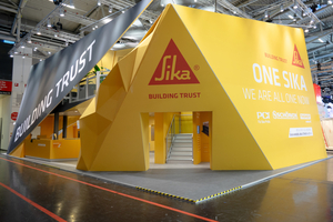  Der Messeauftritt von Sika auf der BAU fokussierte sich auf dem Hauptstand auf Produkte, Systeme und Lösungen von der Bauwerksabdichtung über Bodenbeschichtungen bis hin zur Flachdachabdichtung 