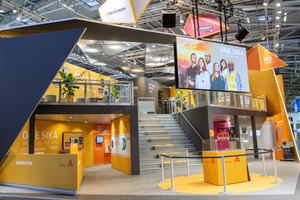  Auf dem Handelsstand von Sika auf der BAU präsentierten sich unter der Dachmarke Sika die Produktmarken PCI, Schönox und Thomsit 