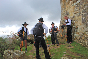  Bei den Wanderungen wird Kraft getankt und das Gemeinschaftsgefühl gestärkt 