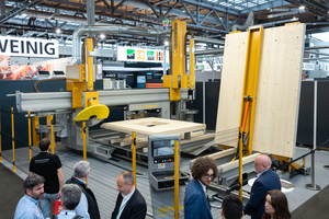  Auf der Messe LIGNA konnten die Besucherinnen und Besucher viele Holzbearbeitungsmaschinen und Anlagen im Live-Betrieb erleben 