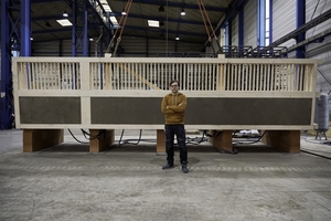  Julian Trummer entwickelte das Konzept der Holz-Lehm-Massivdecke als Student an der TU München und ist jetzt bei Leipfinger-Bader als Forschungs- und Entwicklungsingenieur tätig 