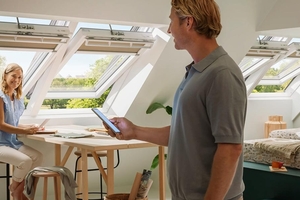  Automatische Velux Dachfenster steigern den Wohnkomfort und führen zu höherer Kundenzufriedenheit (VELUX Brand Tracking&nbsp;2019-2022). 