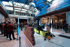  Beim Wienerberger-Zukunftstag im November 2025 in Ingolstadt spielt unter anderem das Thema Robotik und Automatisierung in der Baubranche eine Rolle 