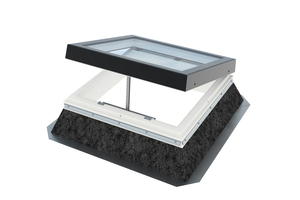  Flachdachfenster „Top 100 Glass“ von Velux Commercial  
