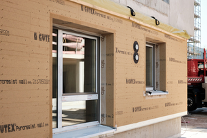  Die schwer entflammbaren, nicht glimmenden und putzbeschichtbaren Dämmplatten „Pyroresist wall“ von Gutex eignen sich besonders für den Einsatz in den Gebäudeklassen 4 und 5 