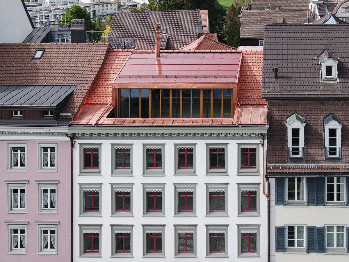 Solardachsystem „Swisspearl Sunskin Roof Lap“ von Swisspearl