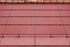  Solardachsystem „Swisspearl Sunskin Roof Lap“ von Swisspearl 