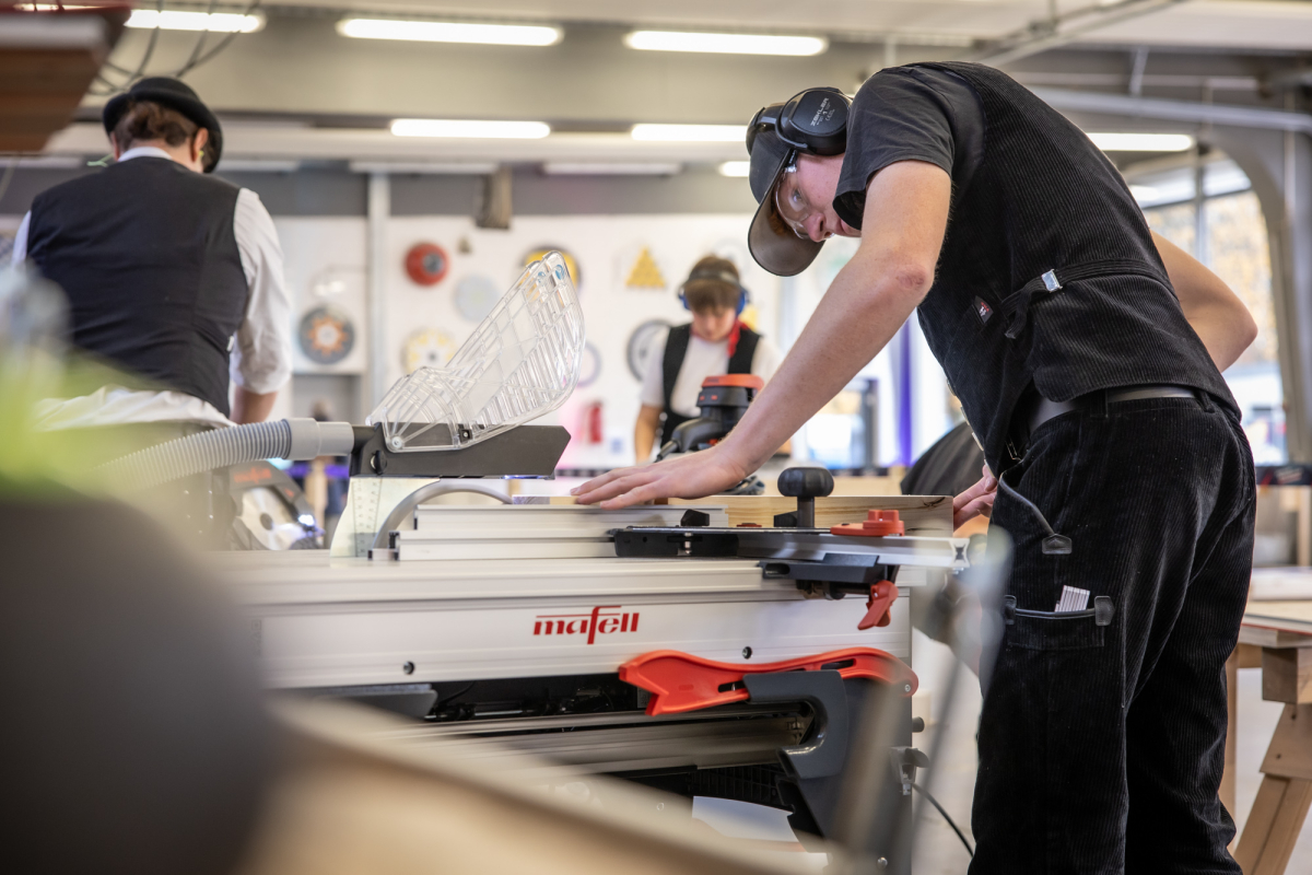 Urs-Uwe Tolksdorf gewann die Bronzemedaille der Zimmerer bei den Deutschen Meisterschaften im Bauhandwerk 2025