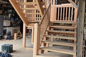  Die Radfor GmbH Zimmerei und Dach aus Melchow in Brandenburg baut Einzelstücke, wie zum Beispiel Treppen 