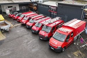  Die Firmenfahrzeuge werden einmal wöchentlich gereinigt; gepflegte Fahrzeuge gelten als ein Markenzeichen des Betriebs  