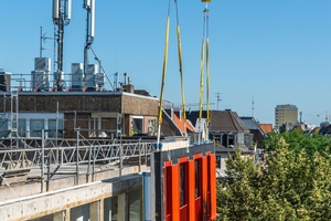  Aufgrund begrenzter Lagerflächen auf der Baustelle erfolgt die Anlieferung der Bauteile „just in time“ 