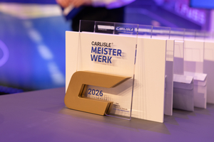 Carlisle verlieh während des „Flachdachmacher Kick-Offs“ den „Meisterwerk-Award Carl“ 