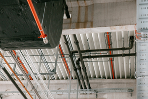  Ein Nebenziel der Planung ist es, die Zahl der innenliegenden Abläufe zu minimieren, da jede Dachdurchdringung eine potentielle Schwachstelle bedeutet 