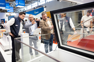 Dirk Sindermann Jan Voges ZVDH Lamilux Messe Dach+Holz 2026