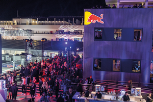  Neben Marketing- und Besprechungsbereichen beherbergt die „Red Bull Energy Station USA“ ein großes Bewirtungszentrum 