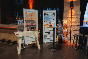  Die Redaktion der dach+holzbau war dieses Jahr mit einem eigenen Stand auf dem Event vertreten und lud zu einem Quiz mit Fragen rund um das Magazin und den Newsletter der dach+holzbau ein  