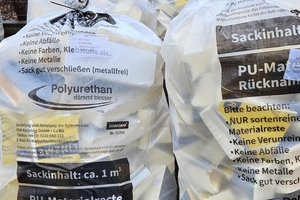  Um die Dämmstoffreste für das Recycling nutzen zu können, müssen sie sortenrein und ohne Verunreinigungen in speziellen Systemsäcken gesammelt werden 