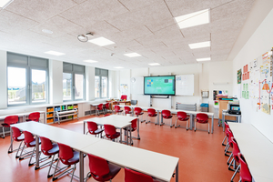  Eine Fußbodenheizung und ein dezentrales Lüftungsgerät für jeden Klassenraum ermöglichen die Raumtemperierung sowie die Be- und Entlüftung 
