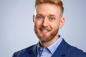   Ab dem 1. August 2026 vervollständigt Christopher Kühn das Team Handel und Handwerk von Trespa Deutschland. Von seiner Expertise profitieren Kunden im Osten Deutschlands (PLZ 01-17, 39)  