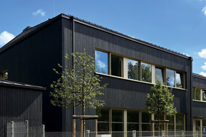  Beim Neubau der Kita St. Georg in Wiesbaden wurde die Entwässerungsrinne „BG-Flex Base“ eingesetzt, um den Sockel vor Feuchtigkeit zu schützen 