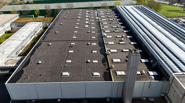 Dachflaeche SBS Ecoclean Gruppe Monschau vor Regeneration