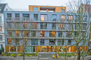  Wohnungsbauprojekt in Berlin: Der fünfgeschossige Holzbau stellt eine intelligente Mischkonstruktion aus Holzskelett-, Holzrahmen- und Brettsperrholzbauweise dar 