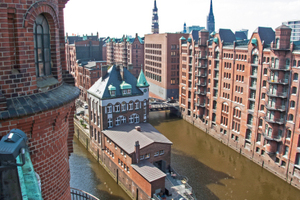  Blick vom Dach des Block X in den Fleet 