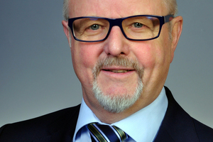  Karl-Heinz Schneider 