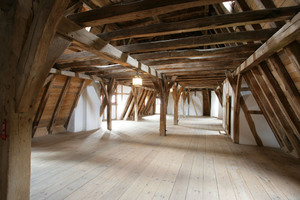  Historischer Dachstuhl der Burg Eltz 