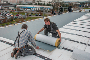  FDT bietet Seminare zur Verarbeitung der eigenen Flachdachprodukte an Foto: FDT 
