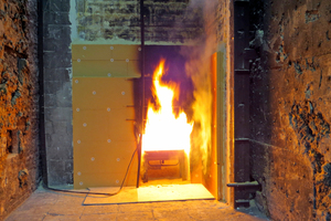  Zum Vergleich mit der verputzten Fassade wurde der analoge Wandaufbau mit der Homatherm „EnergiePlus FR“ ohne Putzschicht 20 Minuten beflammt 