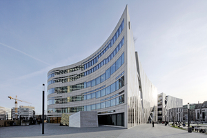  Die Einzelhandels- und Büroimmobilie Kö-Bogen liegt im Herzen von Düsseldorf Foto: Robert Mehl 