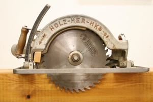  Historische Handkreissäge 