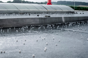  Viele Flachdächer im Raum Gütersloh waren im Sommer 2013 voin den schweren Unwettern betroffen Foto: Jet-Gruppe 