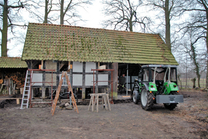  Das verträumte alte Backhaus in Lienen-Kattenvenne vor der Restaurierung  Foto: Huckenbeck 