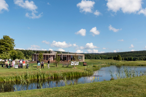  Sportliche Herausforderung und Naturerlebnis beim Golfen  Foto: Lignotrend 