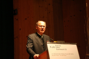  Auch Michael Egger, das Gesicht der Egger Gruppe, wurde für sein Lebenswerk auf dem IHF geehrt  Foto: Rüdiger Sinn 