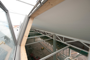  Das Dach ist eine Shed-Dach-Konstruktion aus brandschutztechnisch ungeschützten Stahlfachwerkträgern und aussteifenden HolztafelelementenFotos (2): Fermacell 