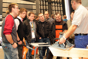  Ein wichtiger Grund für den Besuch der Messe Dach+Holz sind viele Praxisvorführungen und die handwerkerorientierten Darbietungen der HerstellerFoto: GHM  