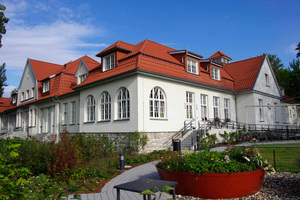  Das Haus 7 des Gerontopsychiatrischen Zentrums des Hainich-Klinikums: Das Gebäude bietet 40 Patienten einen stationären AufenthaltFotos: Creaton AG 